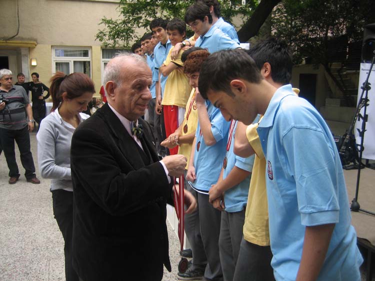 Apik Hayrabetyan hayatını kaybetti